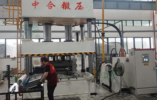 拉伸不銹鋼水槽需要多大噸位液壓機？