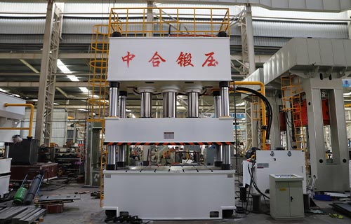 1000噸三梁四柱液壓機（特點、參數(shù)、應用）