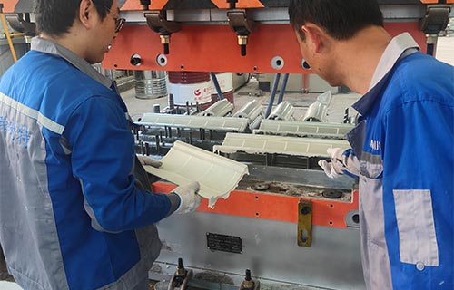 模壓仿古樹脂瓦需要多大噸位液壓機(jī)？
