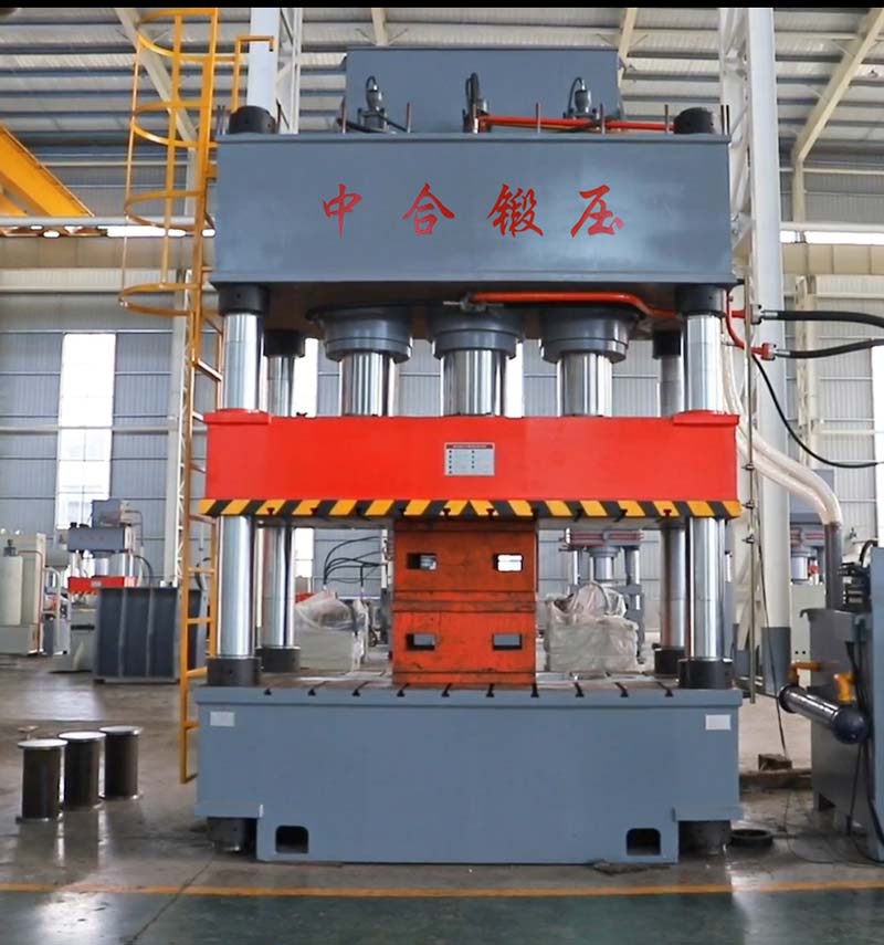 1500噸三梁四柱液壓機(jī)的參數(shù)、價(jià)格(圖1)